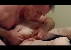 Er nahm pornoclips gratis eine indische Muschi am Telefon