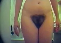 Die Brünette Angelina Valentino bläst kodtenlose pornod und fickt