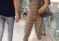 Süße Devchenko gibt einen free pono xx Blowjob