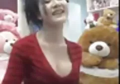 Brünette kodtenlose pornod zeigt kurzes Porno-Video