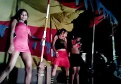 Mika free bukakke porn streichelt sich und zeigt einem Kerl ein Video