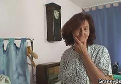 Feuchte Muschi abgegriffen pornoclips gratis