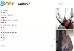 Sexy Mutter spielt mit einem großen kostenlose porn videos Dildo